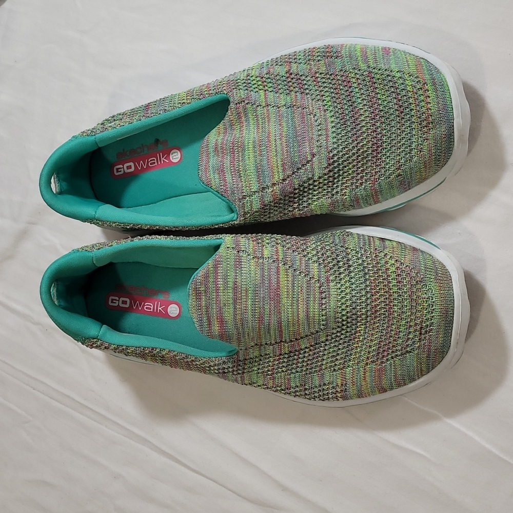 Skechers Go Walk 2 gray and rainbow and teal slip on size 7 woman shoe sneaker